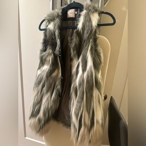 Faux fur Vest size uk 8 xxs/xs